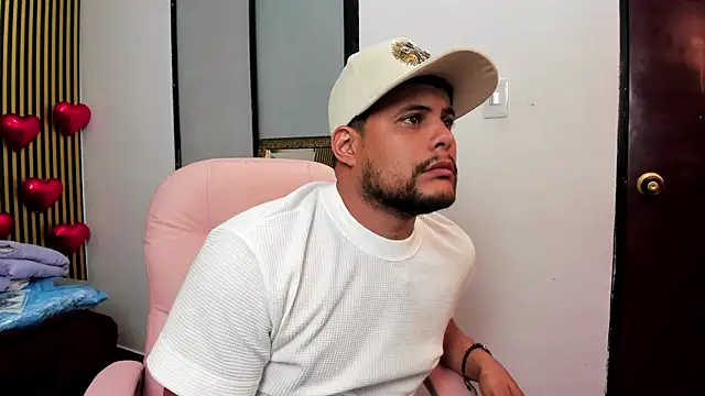 Snapshot of that_temptation chatting on 02-16-25, 06:10 that temptation online show from 02-16-25, 06:10