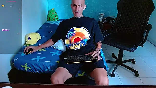 bray hotboy777 online show from 12-22-24, 08:47