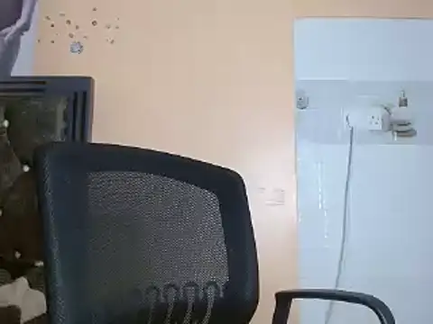 Snapshot of sweetanabella4 chatting on 03-16-25, 06:53 sweetanabella4 online show from 03-16-25, 06:53