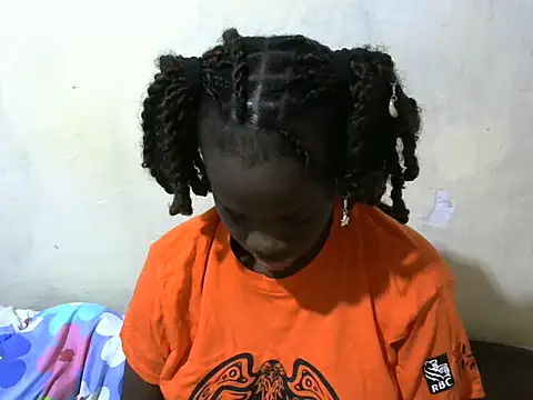 Snapshot of Thicky_kyla chatting on 05-10-26, 07:41 Thicky kyla online show from 05-10-26, 07:41