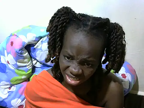 Snapshot of Thicky_kyla chatting on 05-16-26, 12:51 Thicky kyla online show from 05-16-26, 12:51