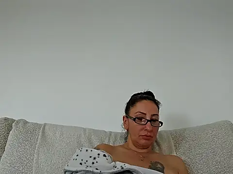 Misscorpion69 online show from 11-05-25, 01:22