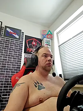 PupW0lfy online show from 01-05-25, 09:48