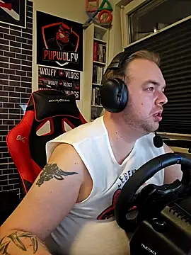 PupW0lfy online show from 01-25-25, 06:46