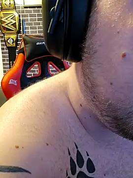 PupW0lfy online show from 02-27-25, 04:32