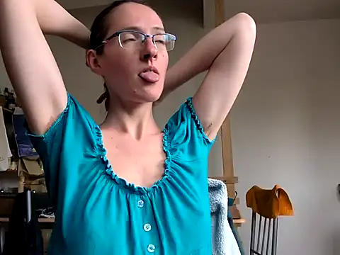 Snapshot of Milky_hairy_mommy chatting on 03-11-25, 01:34 Milky hairy mommy online show from 03-11-25, 01:34