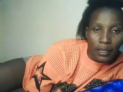 Snapshot of juiccypussy chatting on 06-27-26, 04:34 juiccypussy online show from 06-27-26, 04:34