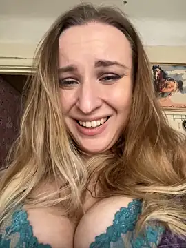 Snapshot of OlgaBuzzz chatting on 12-17-24, 06:35 OlgaBuzzz online show from 12-17-24, 06:35