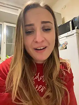 Snapshot of OlgaBuzzz chatting on 12-30-24, 01:03 OlgaBuzzz online show from 12-30-24, 01:03