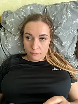 Snapshot of OlgaBuzzz chatting on 02-19-25, 08:22 OlgaBuzzz online show from 02-19-25, 08:22