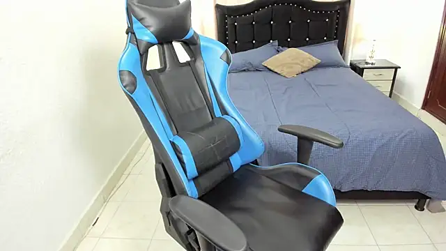 Snapshot of Debora_brown chatting on 01-08-25, 01:52 Debora brown online show from 01-08-25, 01:52