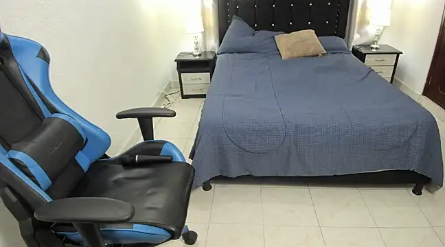 Snapshot of Debora_brown chatting on 03-12-25, 11:12 Debora brown online show from 03-12-25, 11:12