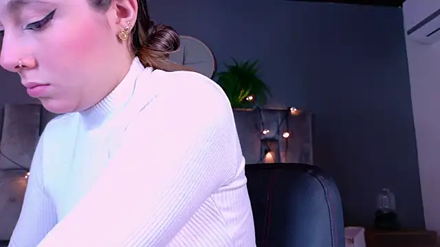 AmbarHills 1 online show from 11-11-25, 11:32