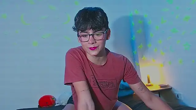 Snapshot of arnold_laurent_ chatting on 12-06-24, 11:14 arnold laurent online show from 12-06-24, 11:14