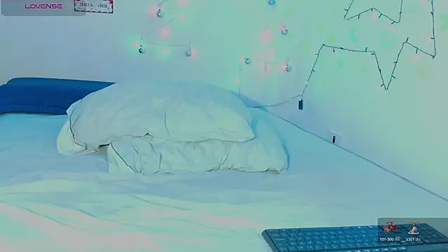 Snapshot of arnold_laurent_ chatting on 12-19-24, 05:29 arnold laurent online show from 12-19-24, 05:29