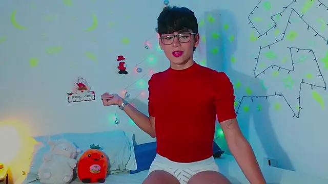 Snapshot of arnold_laurent_ chatting on 12-26-24, 06:54 arnold laurent online show from 12-26-24, 06:54