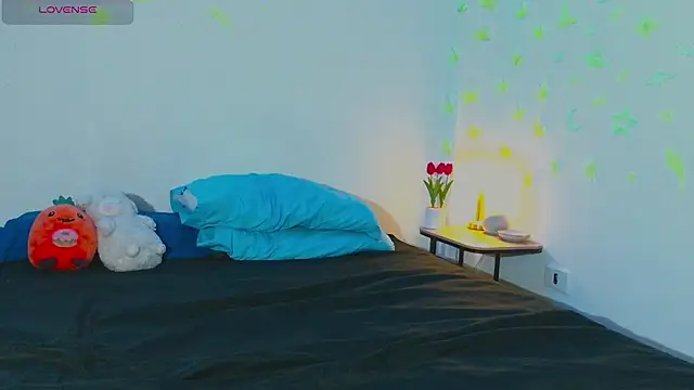 Snapshot of arnold_laurent_ chatting on 03-06-25, 11:20 arnold laurent online show from 03-06-25, 11:20