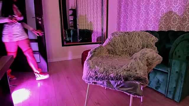 CreamyInkky  online show from 12-11-24, 07:31