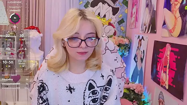 Snapshot of Coconut_Mia chatting on 12-15-24, 12:18 Coconut Mia online show from 12-15-24, 12:18