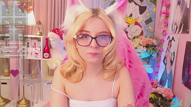 Snapshot of Coconut_Mia chatting on 12-19-24, 04:13 Coconut Mia online show from 12-19-24, 04:13