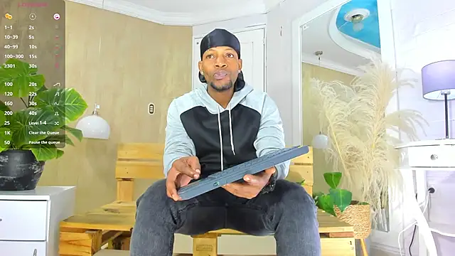 Snapshot of RicoBrown777_ chatting on 06-23-26, 03:59 RicoBrown777 online show from 06-23-26, 03:59