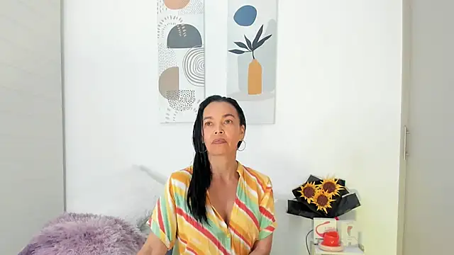 Evawalker  online show from 10-09-25, 03:15