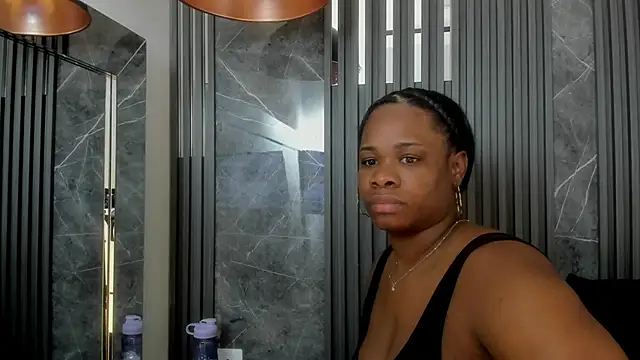 Snapshot of SaraiEvans chatting on 02-11-25, 03:18 SaraiEvans online show from 02-11-25, 03:18