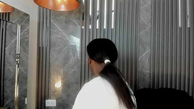 Snapshot of SaraiEvans chatting on 02-12-25, 03:07 SaraiEvans online show from 02-12-25, 03:07