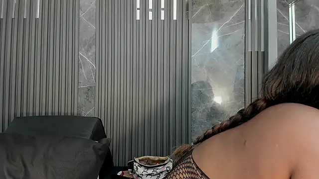 Snapshot of SaraiEvans chatting on 10-02-25, 03:02 SaraiEvans online show from 10-02-25, 03:02