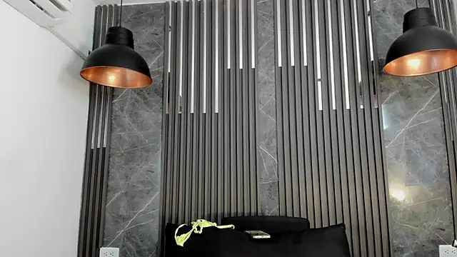 Snapshot of SaraiEvans chatting on 11-01-25, 03:30 SaraiEvans online show from 11-01-25, 03:30