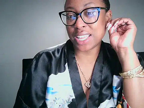 Nyxie Chaos online show from 10-24-25, 11:50