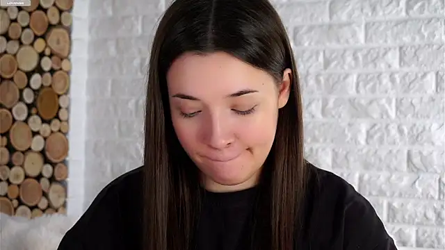 LowOncoming online show from 10-10-25, 04:11