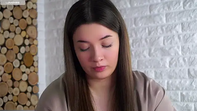 LowOncoming online show from 03-11-26, 01:55