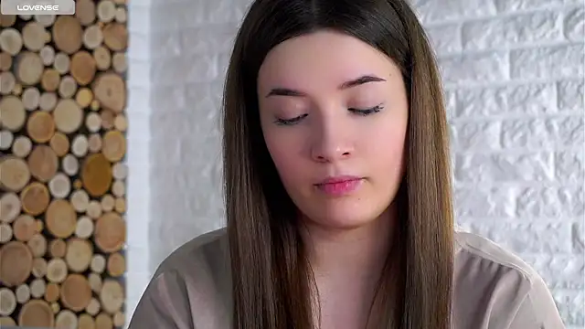 LowOncoming online show from 03-18-26, 03:42