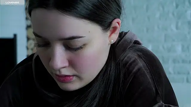 LowOncoming online show from 04-01-26, 02:12