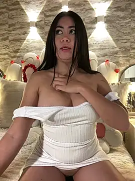 Snapshot of _MadiLee_ chatting on 02-02-25, 09:56 MadiLee online show from 02-02-25, 09:56