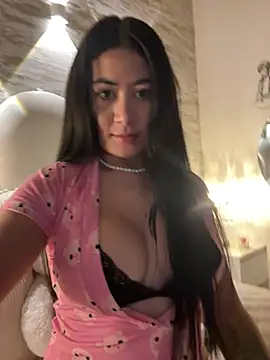 Snapshot of _MadiLee_ chatting on 02-28-25, 09:33 MadiLee online show from 02-28-25, 09:33