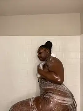 Snapshot of LillShayy chatting on 12-07-24, 10:50 LillShayy online show from 12-07-24, 10:50