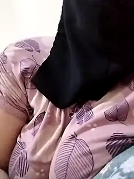 Snapshot of mohra30 chatting on 03-05-25, 08:32 mohra30 online show from 03-05-25, 08:32