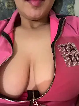 Snapshot of mohra30 chatting on 10-10-25, 05:12 mohra30 online show from 10-10-25, 05:12