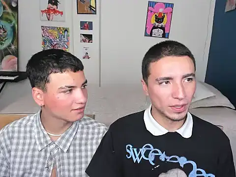 Snapshot of sweet_boys_xx chatting on 01-07-25, 12:09 sweet boys xx online show from 01-07-25, 12:09