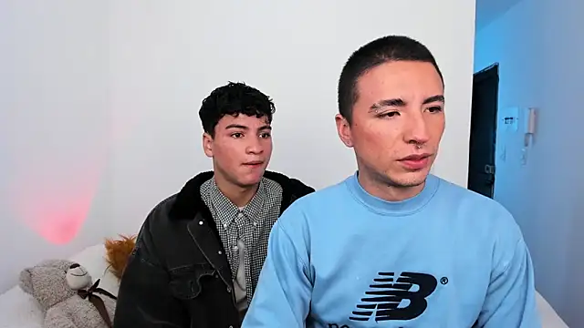 Snapshot of sweet_boys_xx chatting on 11-03-25, 12:17 sweet boys xx online show from 11-03-25, 12:17