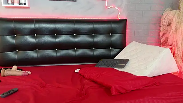 Snapshot of IsabellaTayllor chatting on 05-28-26, 11:35 IsabellaTayllor online show from 05-28-26, 11:35