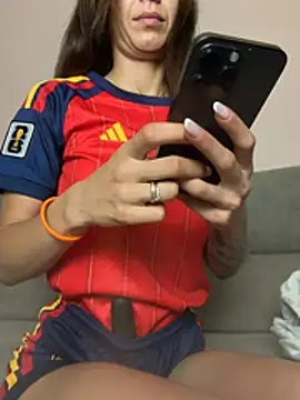 Snapshot of SOFIASWEETSECRETT chatting on 07-11-26, 01:30 SOFIASWEETSECRETT online show from 07-11-26, 01:30