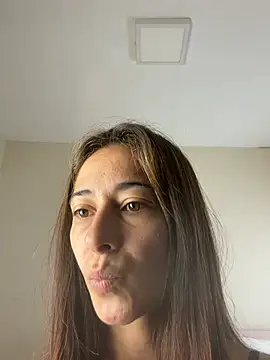 Snapshot of SOFIASWEETSECRETT chatting on 08-03-26, 08:02 SOFIASWEETSECRETT online show from 08-03-26, 08:02