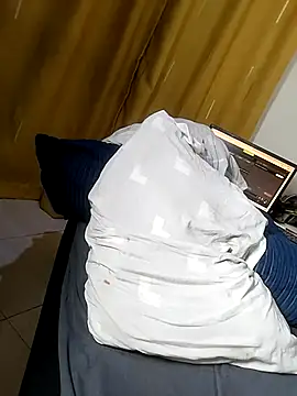 Snapshot of Hugemassivebootie chatting on 02-09-26, 11:20 Hugemassivebootie online show from 02-09-26, 11:20