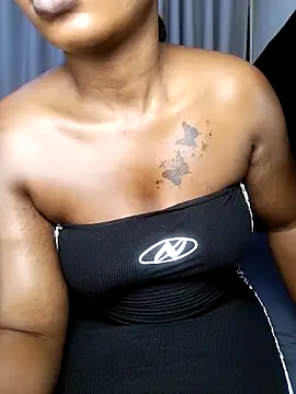 Hugemassivebootie online show from 04-08-26, 07:25