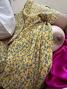 Hachi Sweetbabie  online show from 03-22-26, 09:34