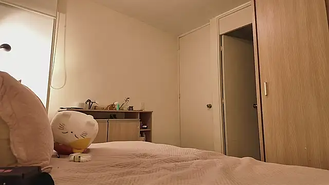 juanasnz99 online show from 10-19-25, 04:35