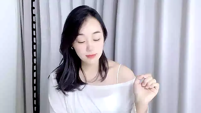 cloud8822 online show from 11-12-25, 02:50